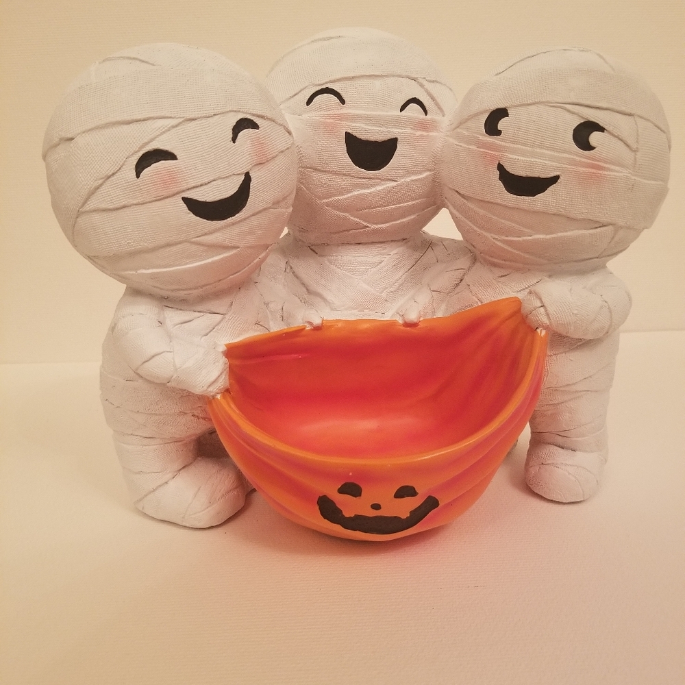 New Triple Mummies Pumkin Bowl